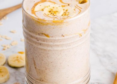 Healthy Banana Oat Breakfast Smoothie